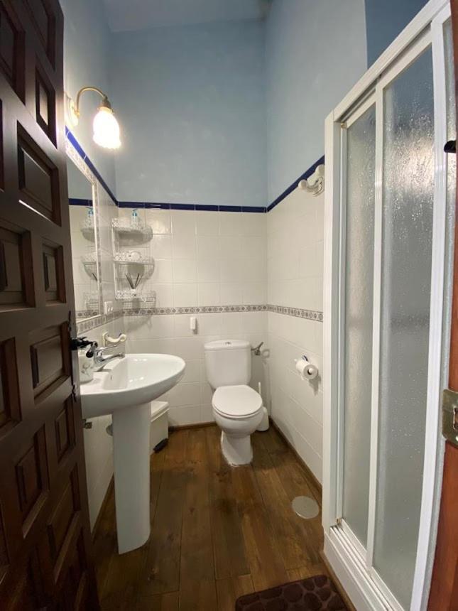 Espaciosa Y Elegante Casa Rural En Los Marines Ngoại thất bức ảnh