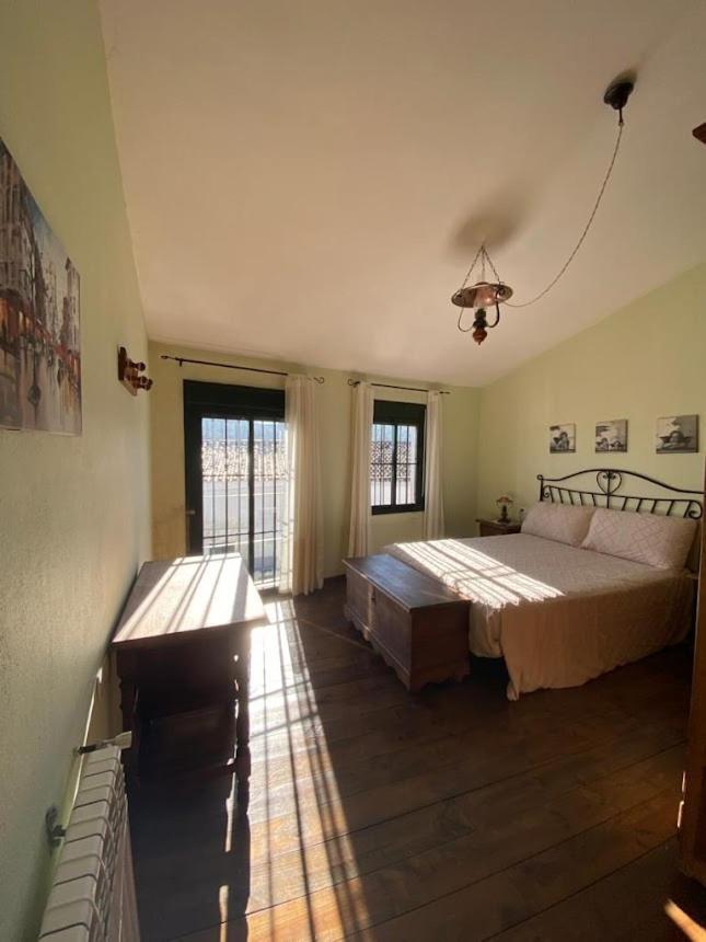Espaciosa Y Elegante Casa Rural En Los Marines Ngoại thất bức ảnh