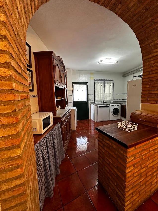 Espaciosa Y Elegante Casa Rural En Los Marines Ngoại thất bức ảnh