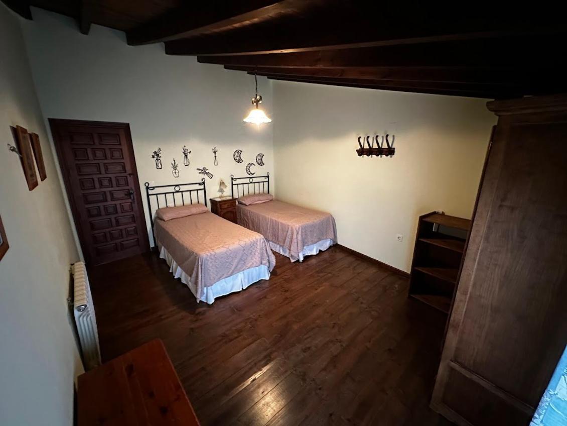 Espaciosa Y Elegante Casa Rural En Los Marines Ngoại thất bức ảnh